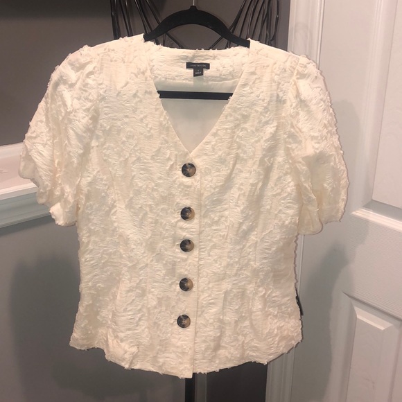 Ann Taylor Tops - ANN Taylor puff sleeve blouse Ann Taylor Tops - ANN Taylor puff sleeve blouse